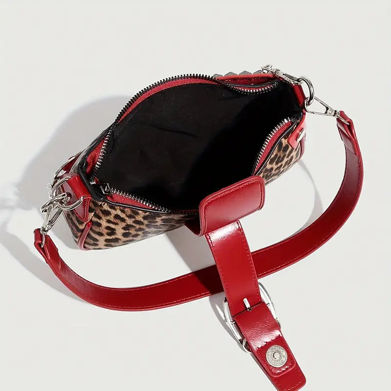 Run The Town Vintage Clutch Bag - Animal