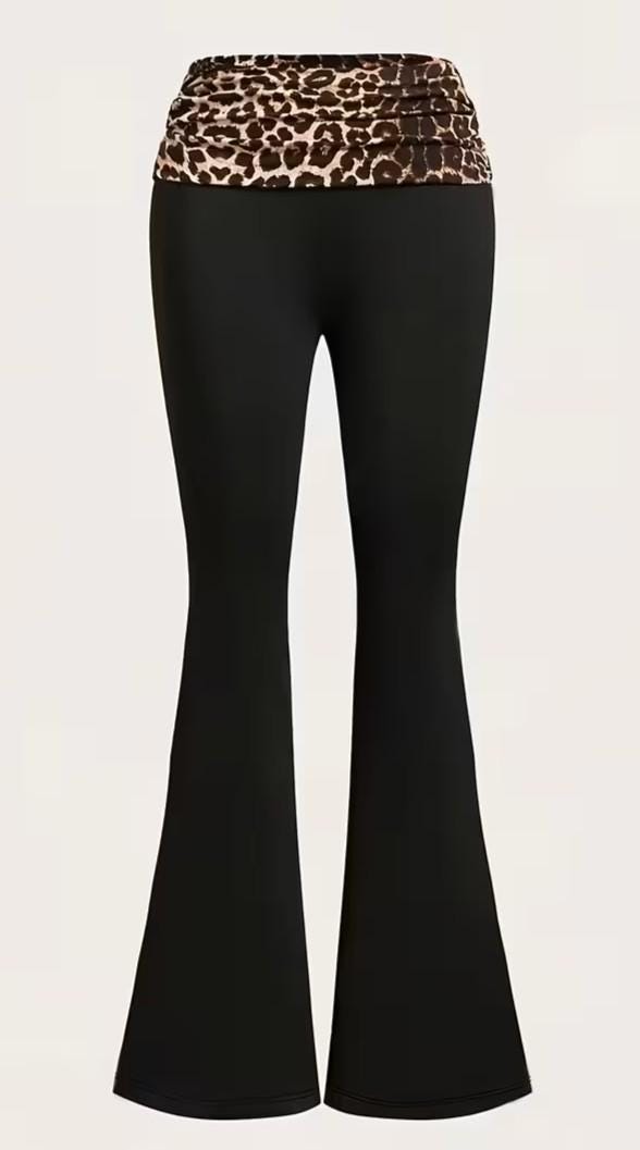 Specialty Print Flare Leggings | High-Waist Workout Pants (Black) | leopard | Zebra