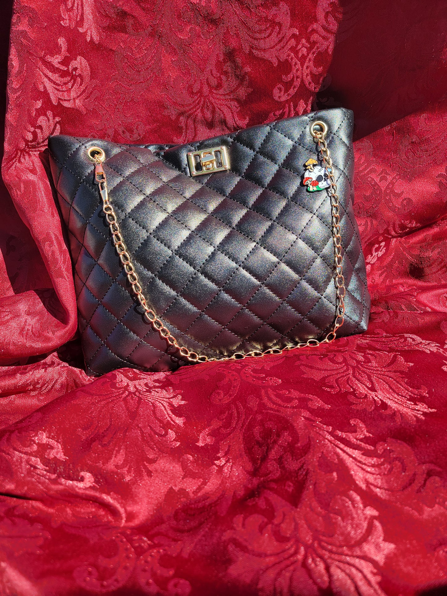 IssaSimple Quilted Tote Bag