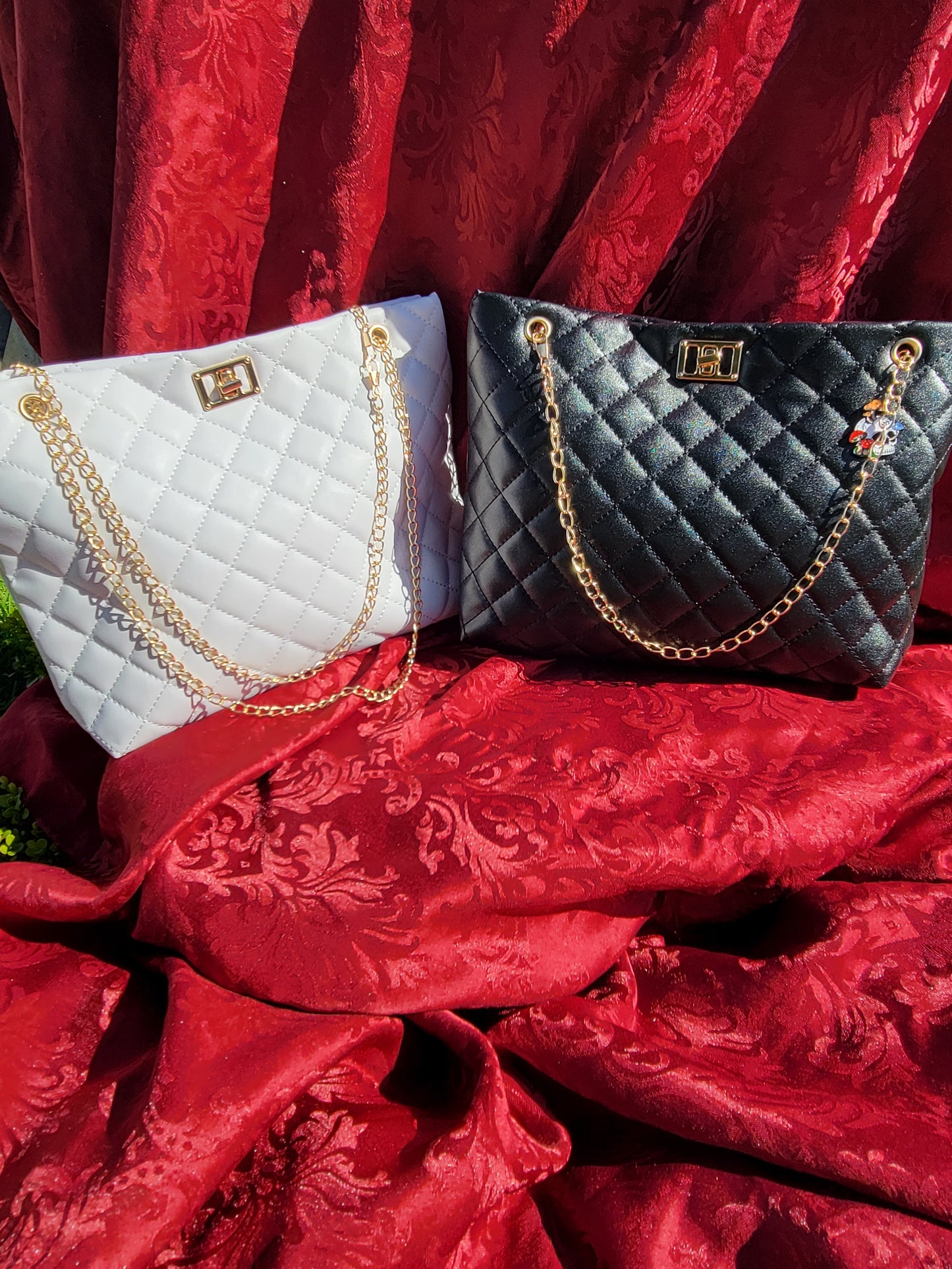 IssaSimple Quilted Tote Bag