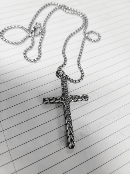Retro Cross Pendant Necklace